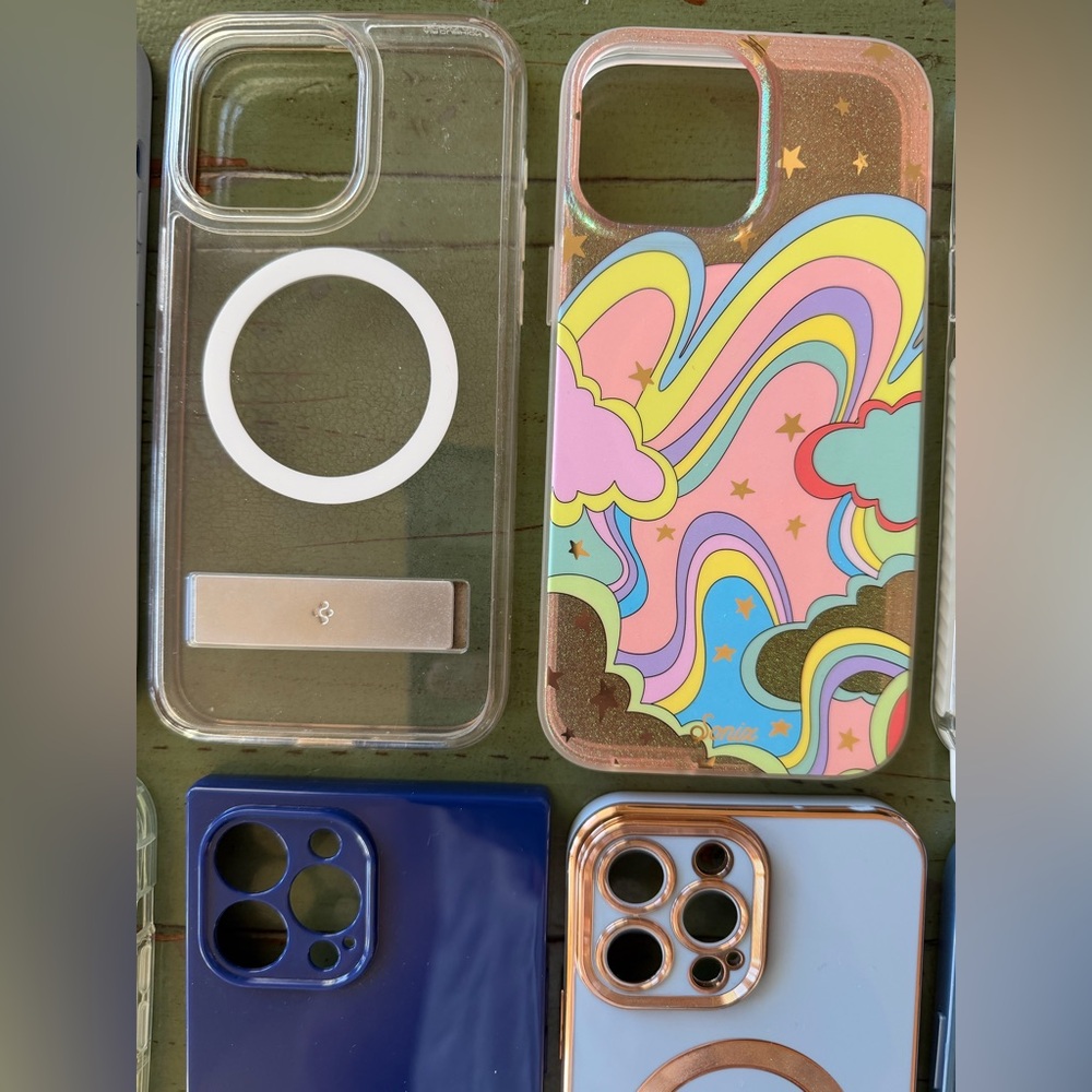 iPhone 13 Pro Max assortment of cases - Picture 9 of 11